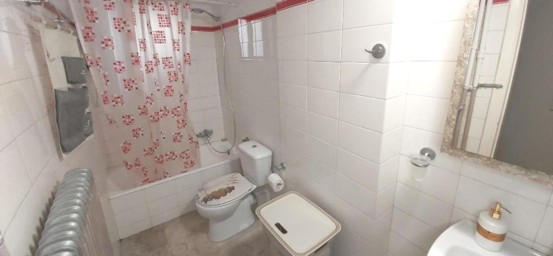 Apartment Theano's Cozy & Quiet Lux Flat - Wifi & Full Amenities Patras