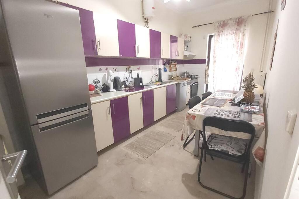 Apartment Theano's Cozy & Quiet Lux Flat - Wifi & Full Amenities Patras